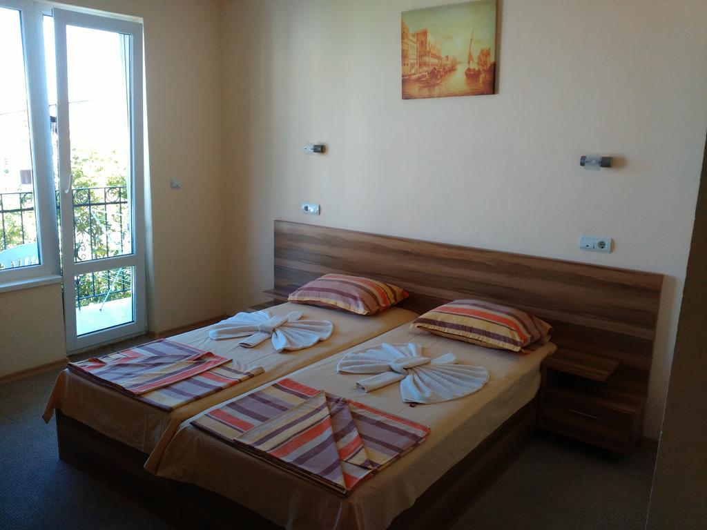 פרימורסקו Fits Guest House מראה חיצוני תמונה