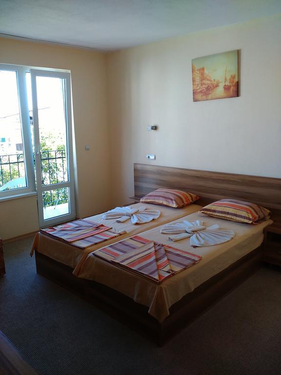 פרימורסקו Fits Guest House מראה חיצוני תמונה